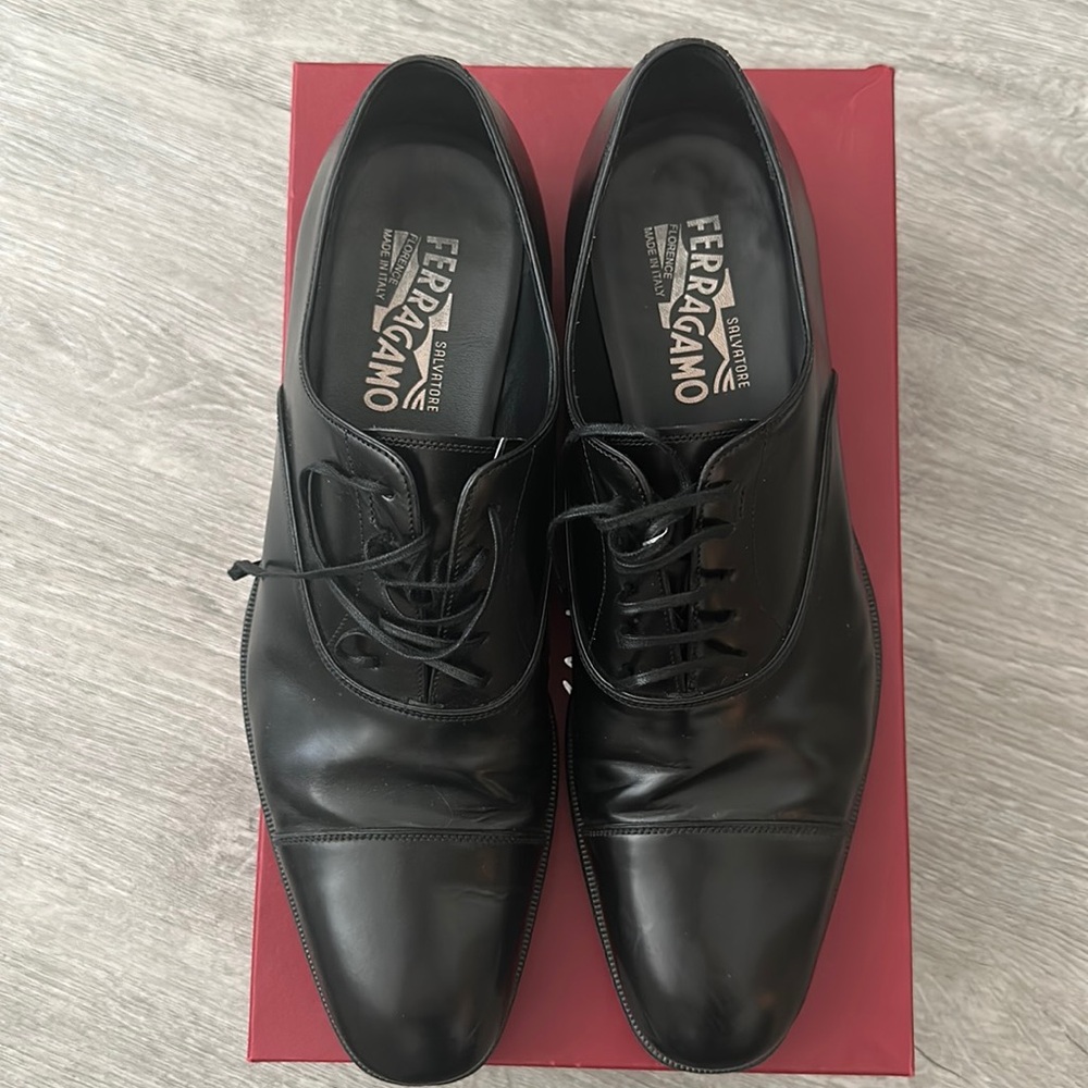 Men’s Ferragamo evening shoes